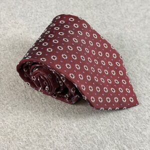 VTG Royal Classic Tom James Silk Tie Red Geometric Medallion Hand Made 58x3.75